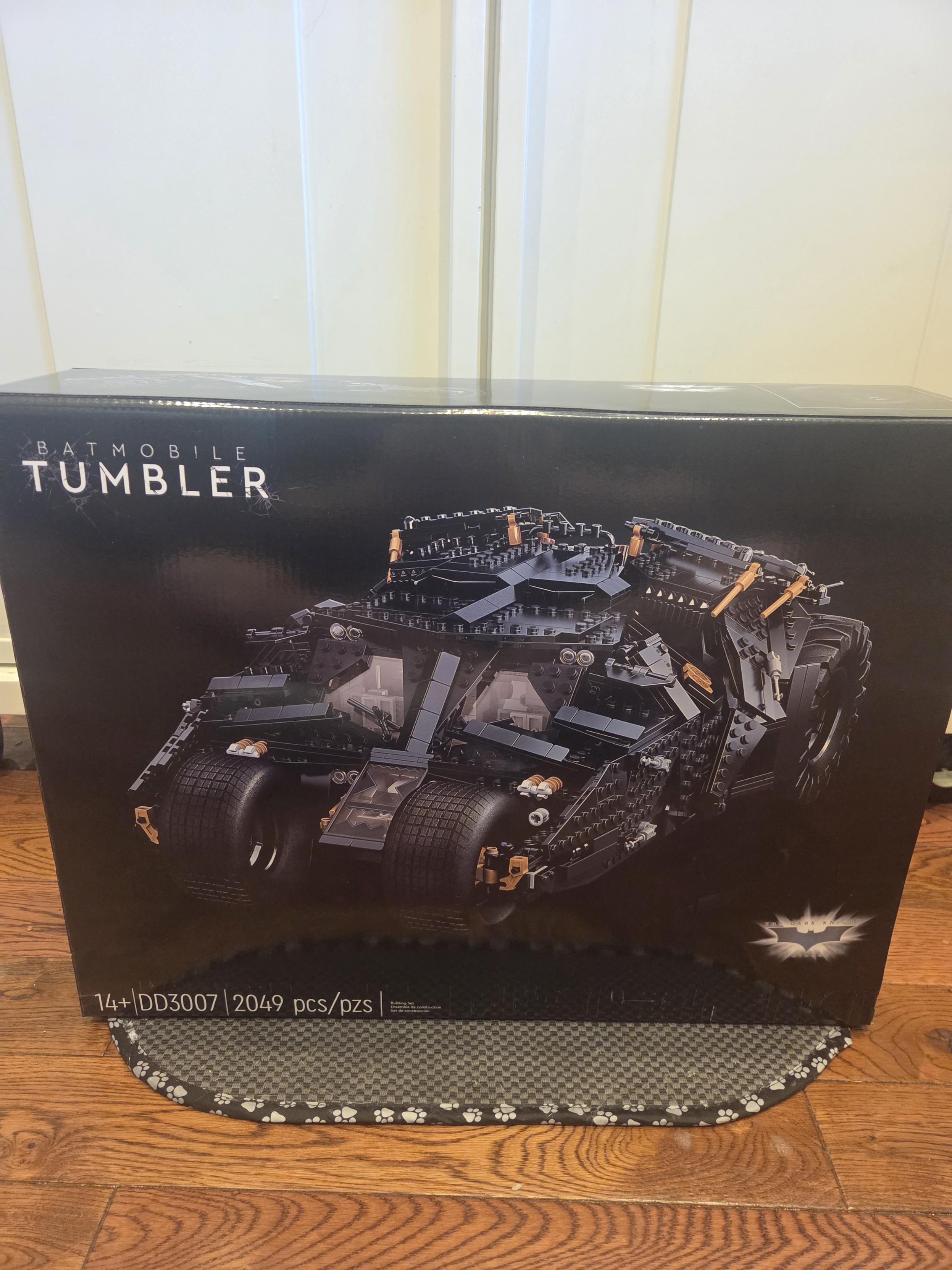 The Dark Knight Batmobile Tumbler - 2049 pieces - 76240