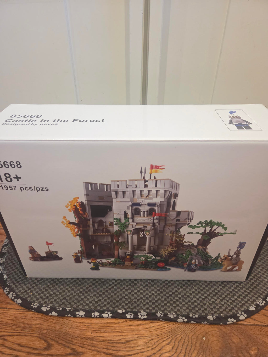 Castle in the Forest - 1973 Pieces - 910001