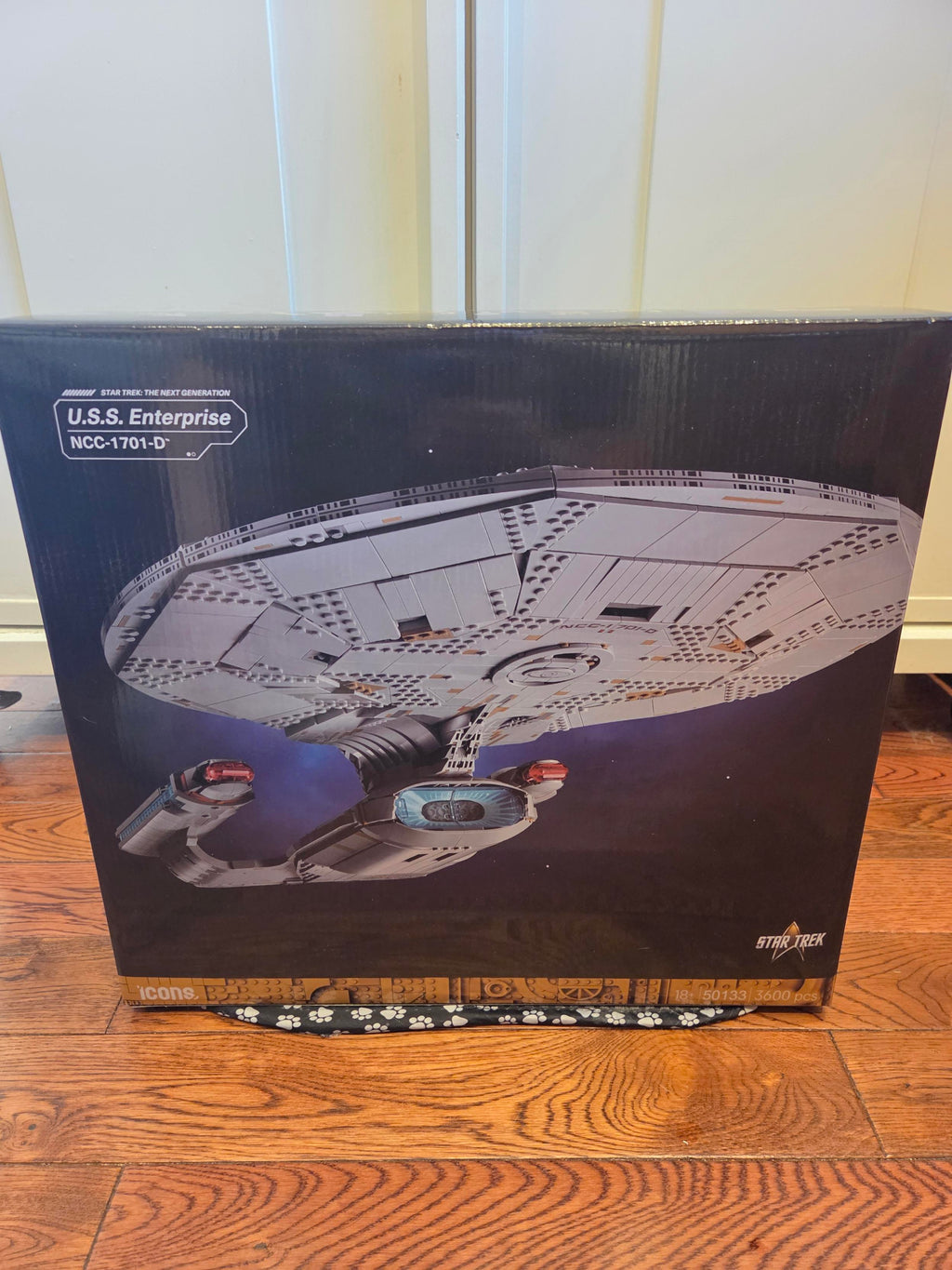 Star Trek U.S.S. Enterprise NCC-1701-D - 3600 Pieces - 10356