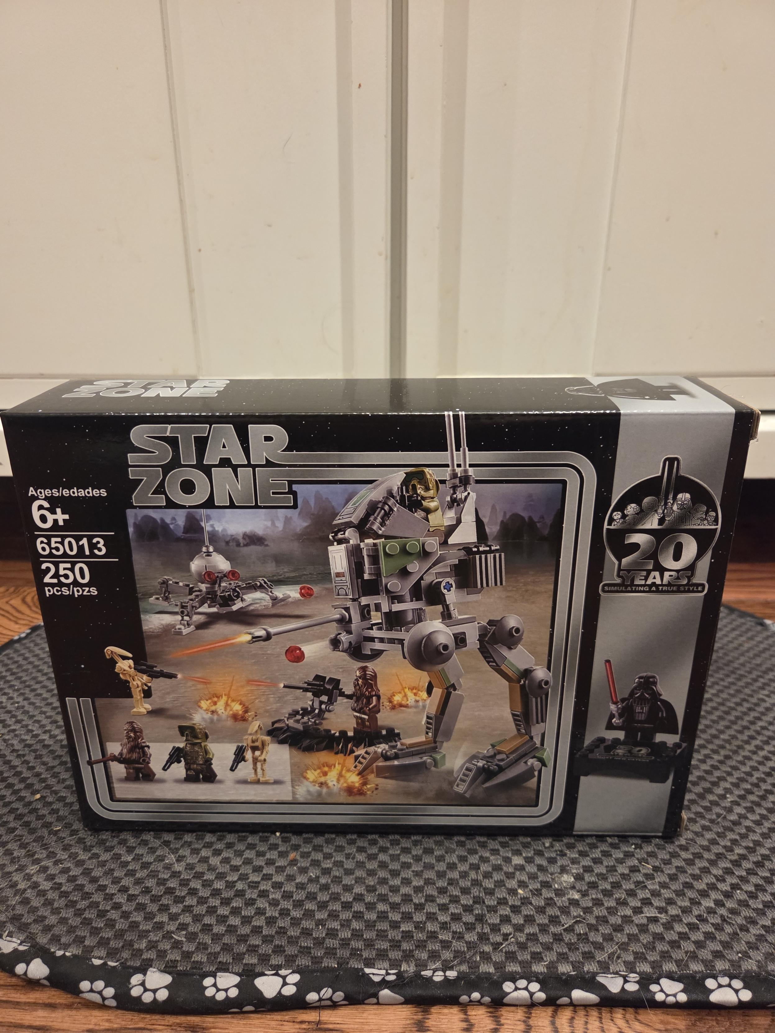 Star Wars Clone Scout Walker 20th Anniversary -  250 Pieces - 75261